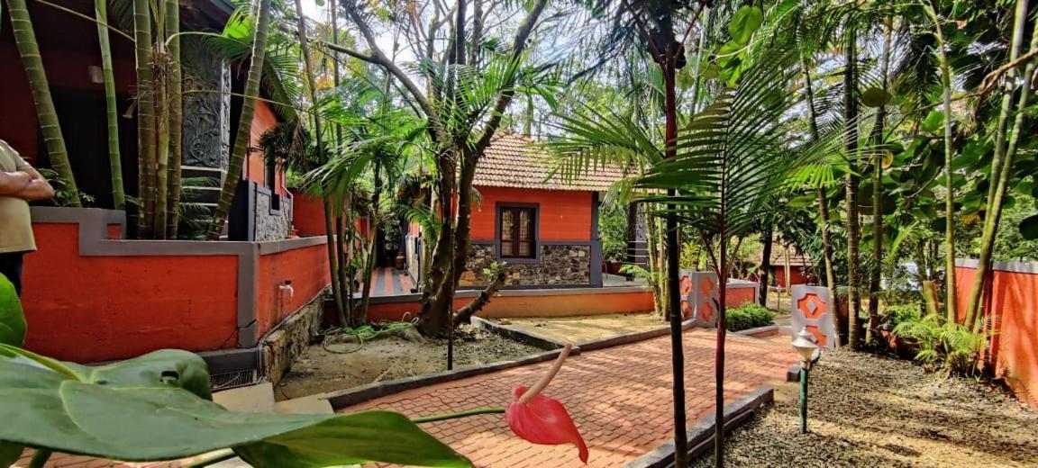 Clay Resort By Bestinn Leisure - Wayanad Padinjarathara Экстерьер фото